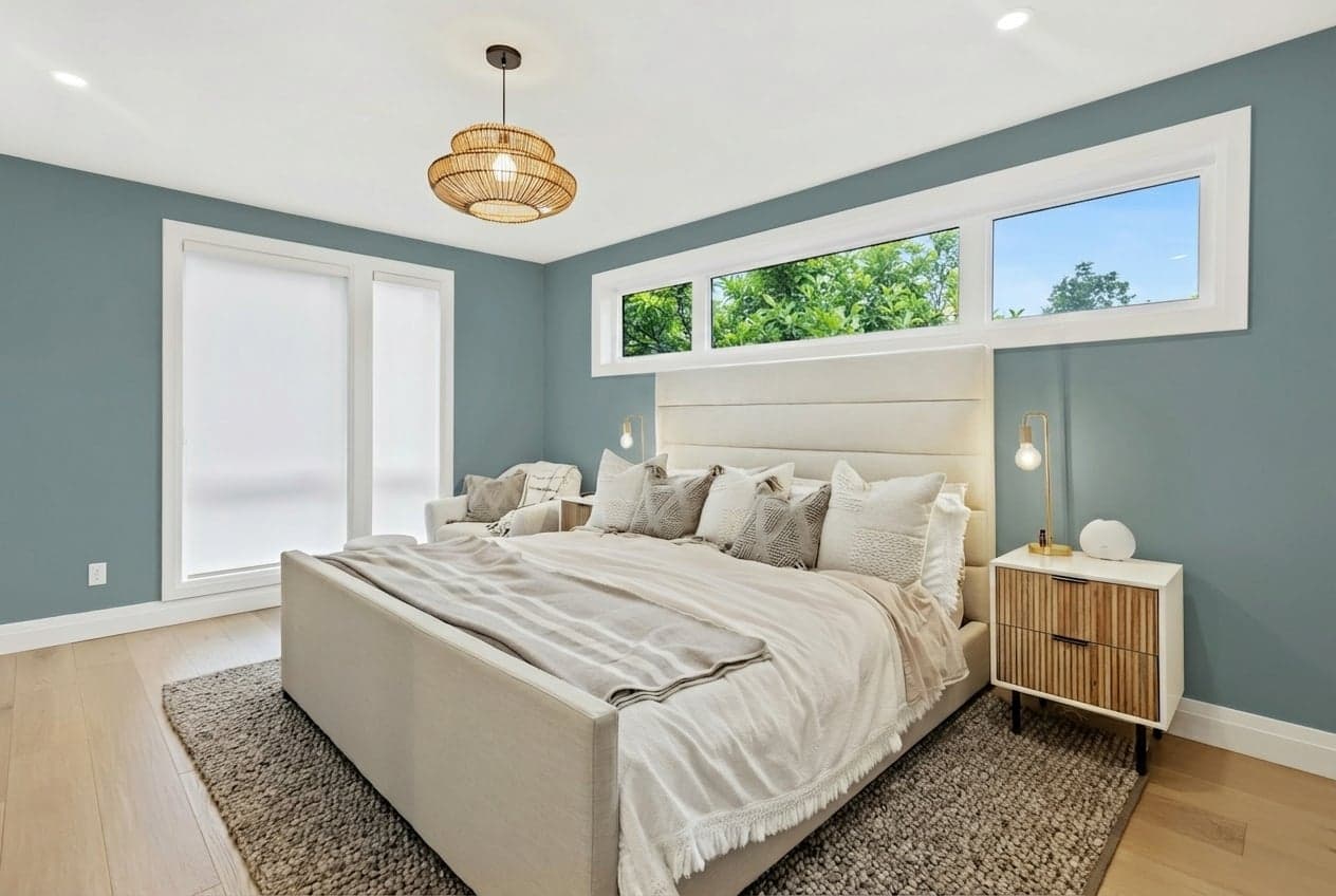 Room with walls painted in Aegean Teal 2136-40 by Benjamin Moore