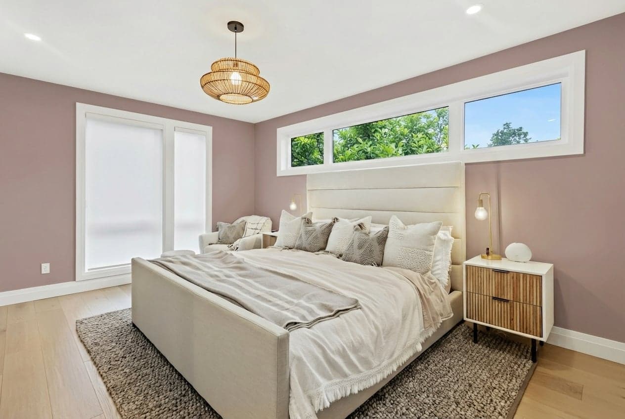 Room with walls painted in Barberry 1244 by Benjamin Moore