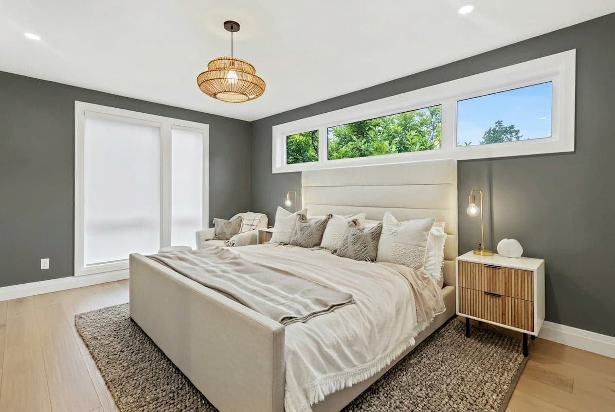 Room with walls painted in Charcoal Briquette DET601 by Dunn-Edwards