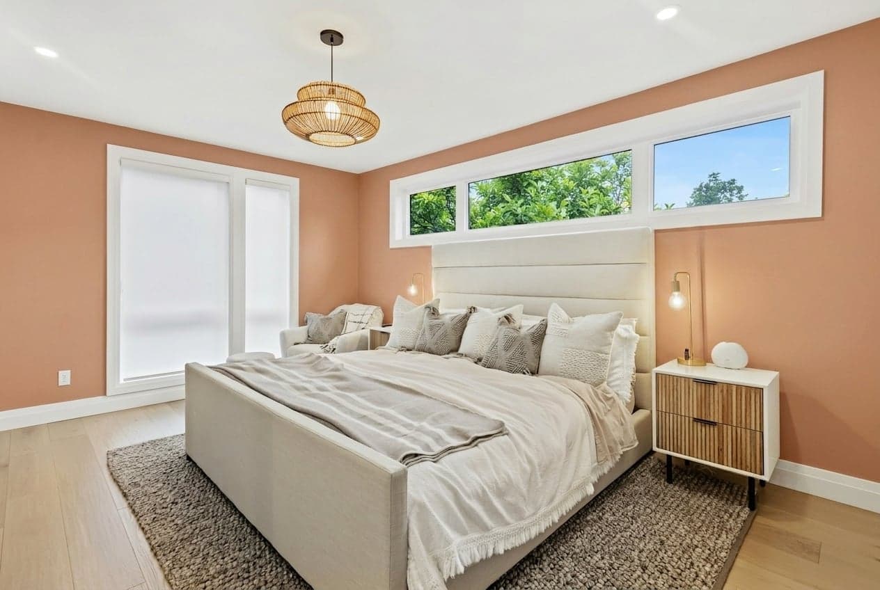 Room with walls painted in Chinook Salmon DET456 by Dunn-Edwards