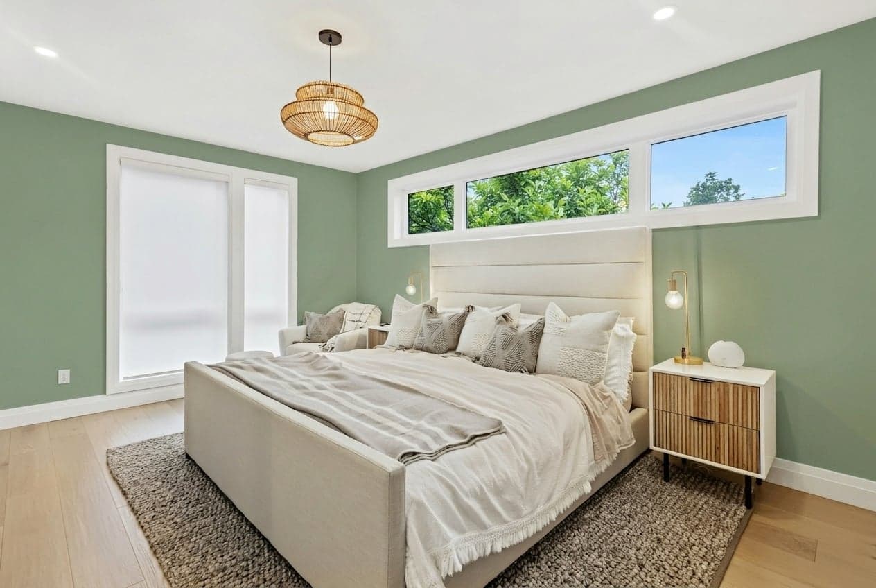 Room with walls painted in Eat Your Peas DET528 by Dunn-Edwards