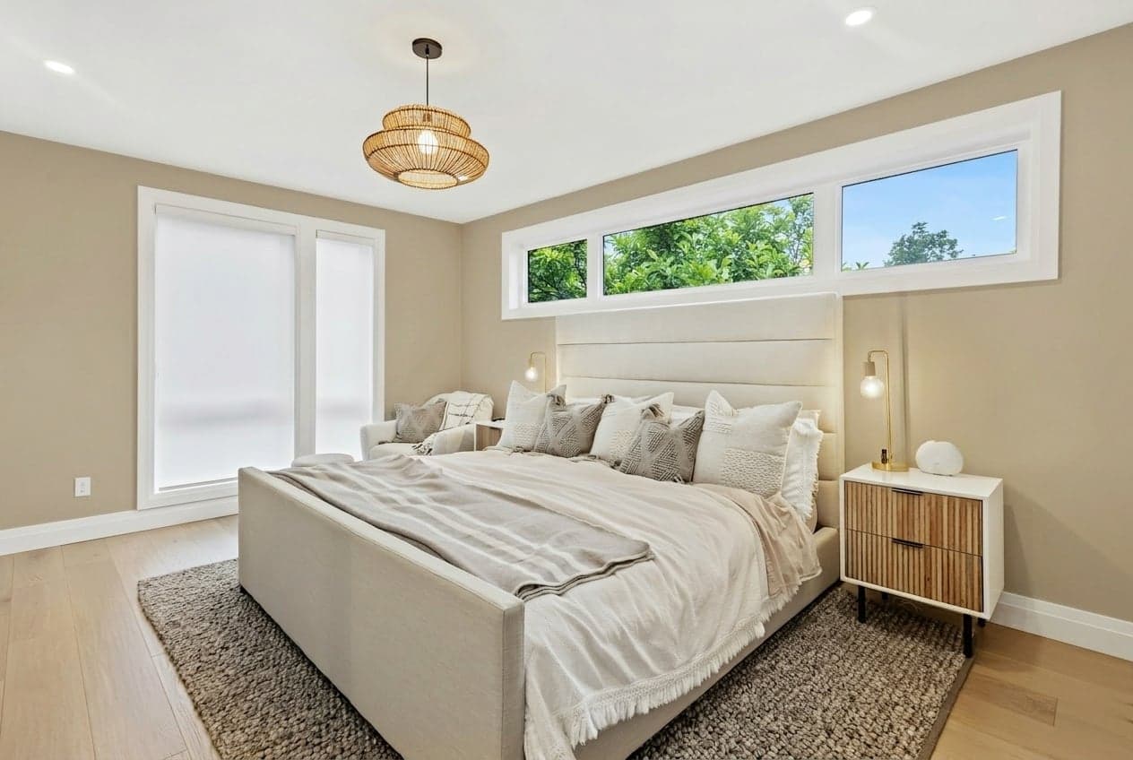 Room with walls painted in Sepia Tone DET638 by Dunn-Edwards