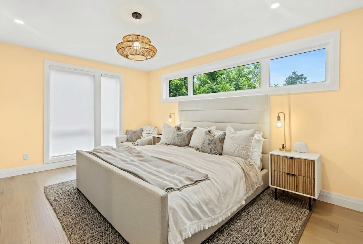 Room with walls painted in Sunstitch DET474 by Dunn-Edwards