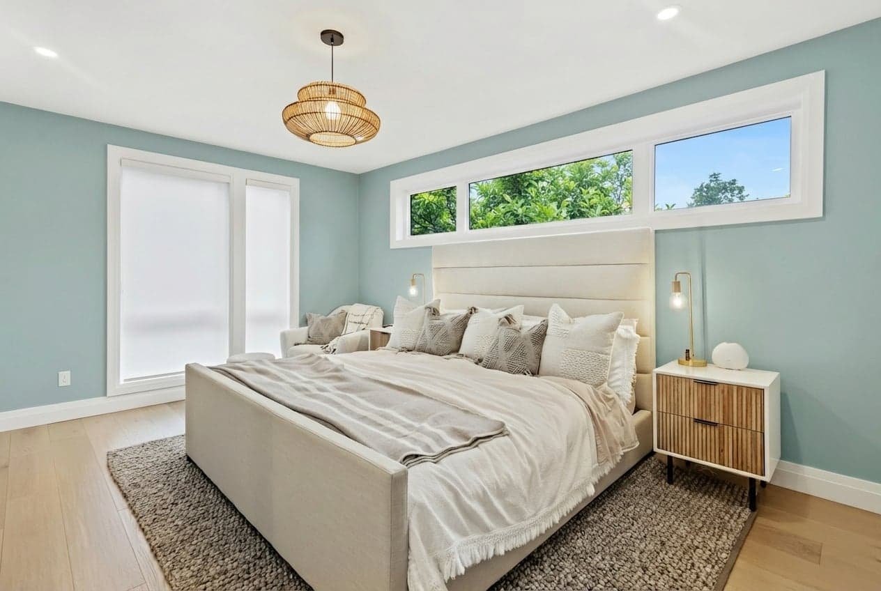 Room with walls painted in Dix Blue 82 by Farrow & Ball