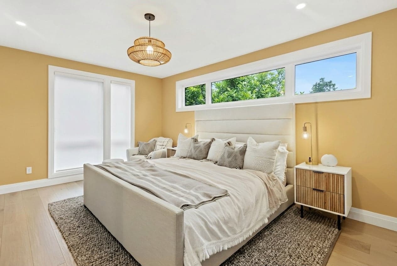 Room with walls painted in Sudbury Yellow 51 by Farrow & Ball