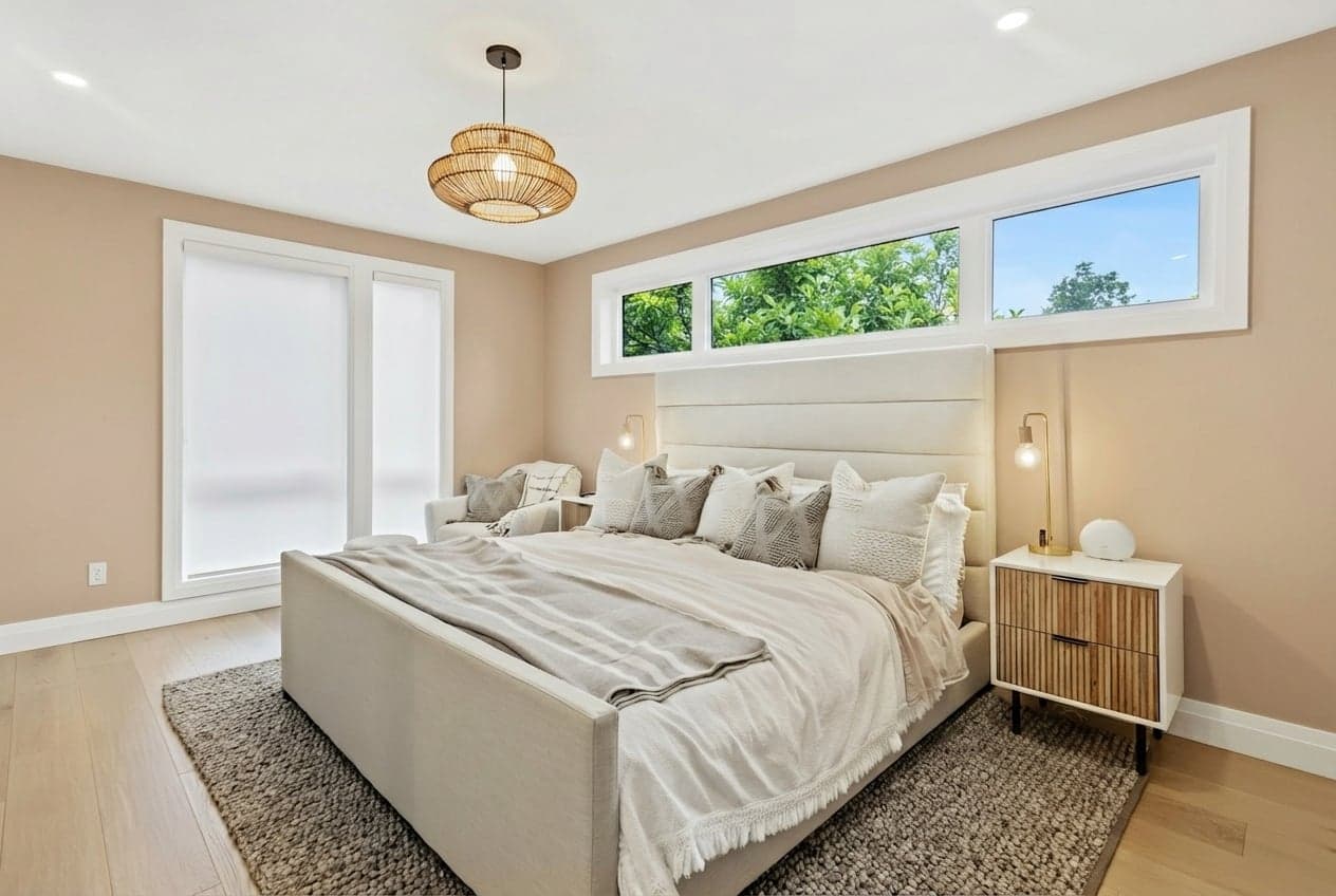 Room with walls painted in Templeton Pink 303 by Farrow & Ball