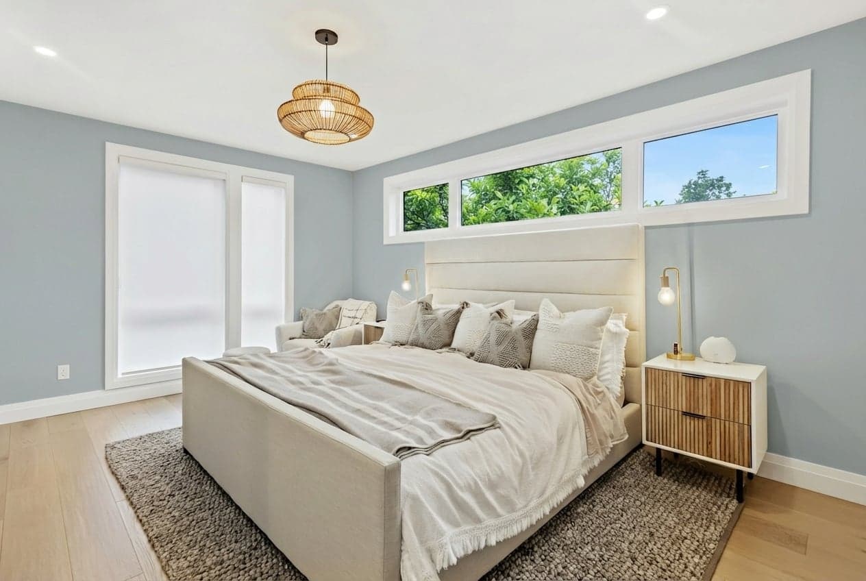 Room with walls painted in Stardew SW-9138 by Sherwin-Williams