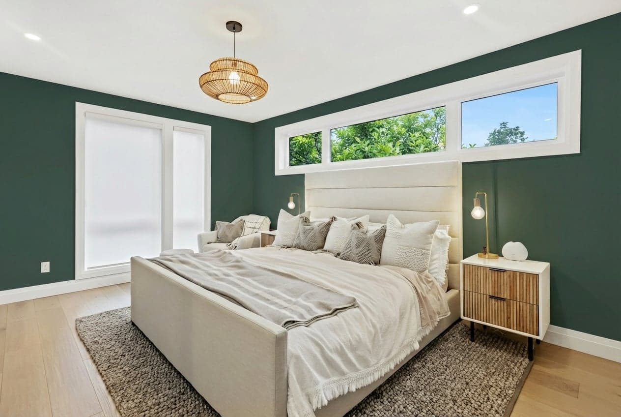 Room with walls painted in Peacock House 5010-4 by Valspar