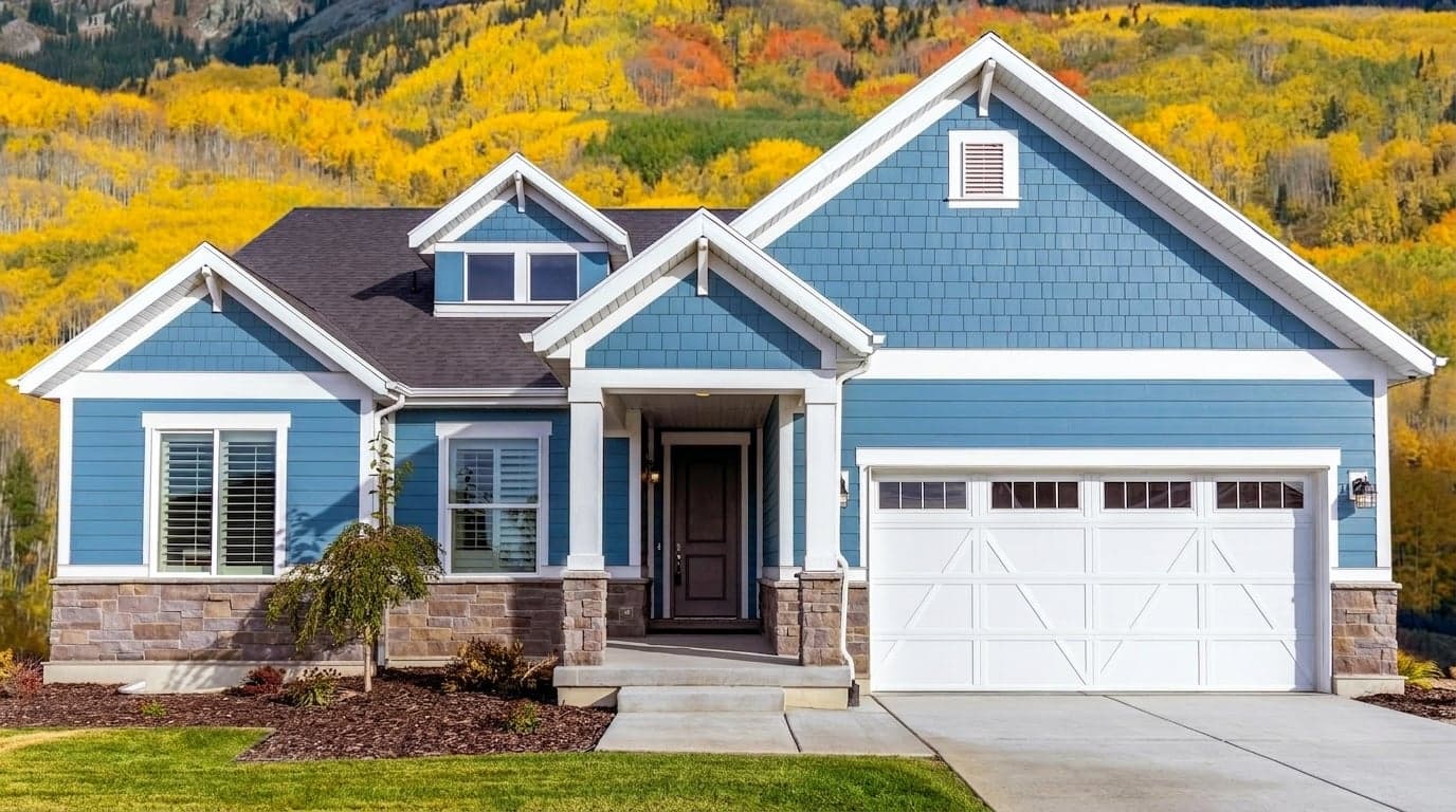 House with siding painted in Mountain Bluebird DET573 by Dunn-Edwards