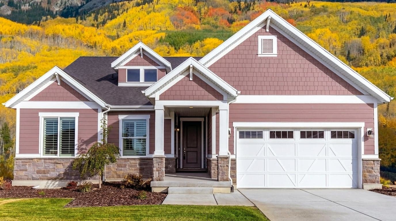 House with siding painted in Rennie's Rose DET415 by Dunn-Edwards