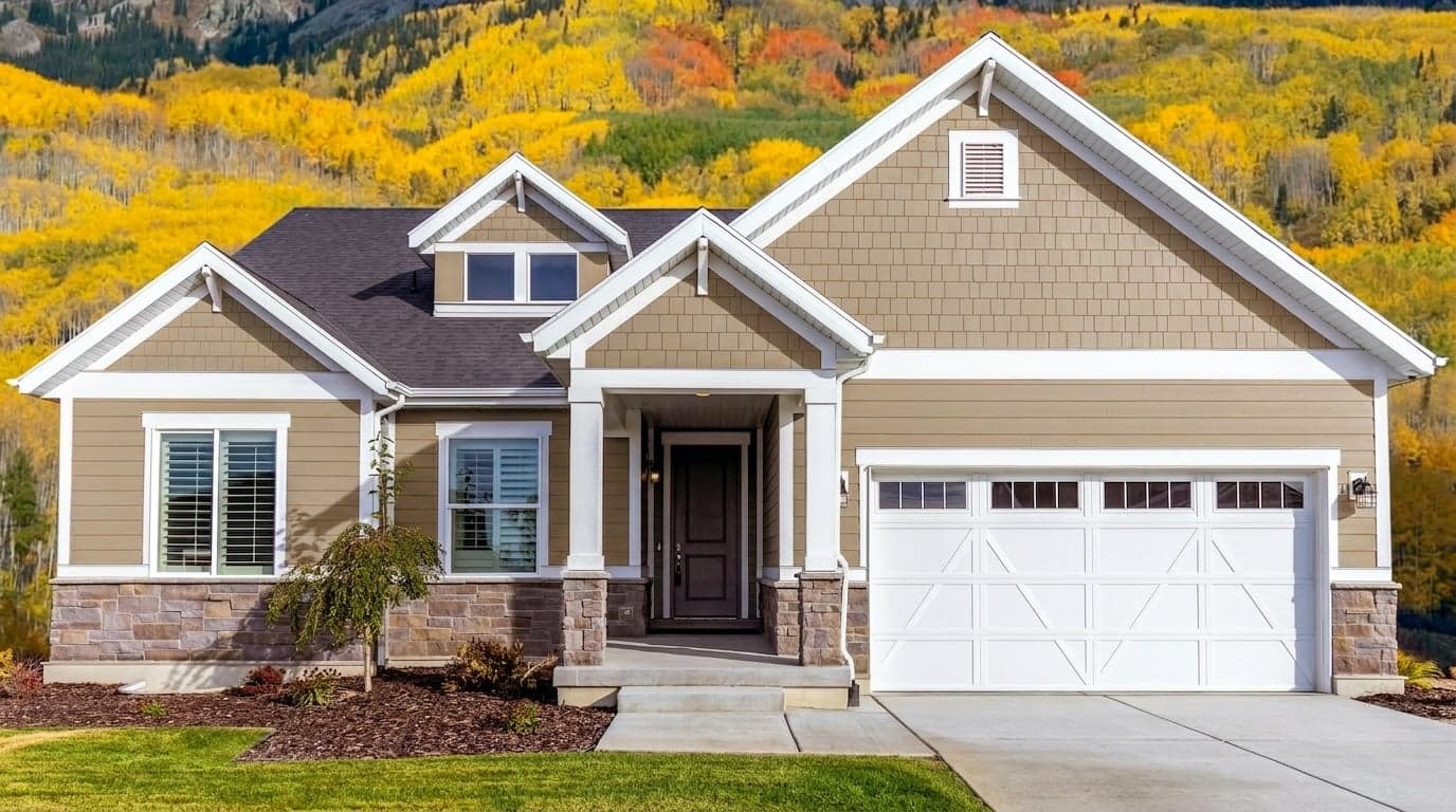 House with siding painted in With the Grain DET668 by Dunn-Edwards