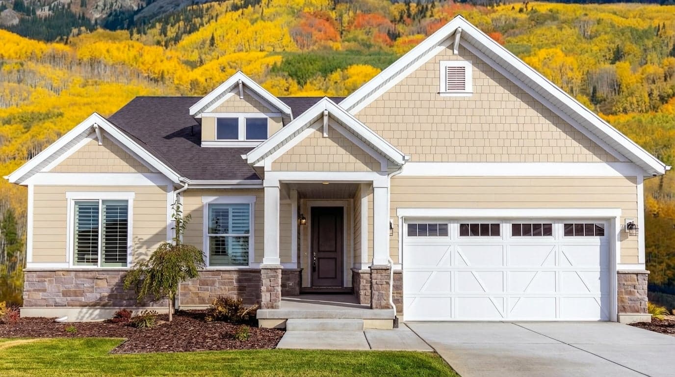 House with siding painted in Magnolia Blossom PPG1090-1 by PPG